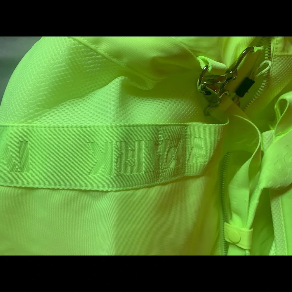 Adidas X Ivy Park Beyoncé Logo Duffel HiRes Yellow - Picture 8 of 8